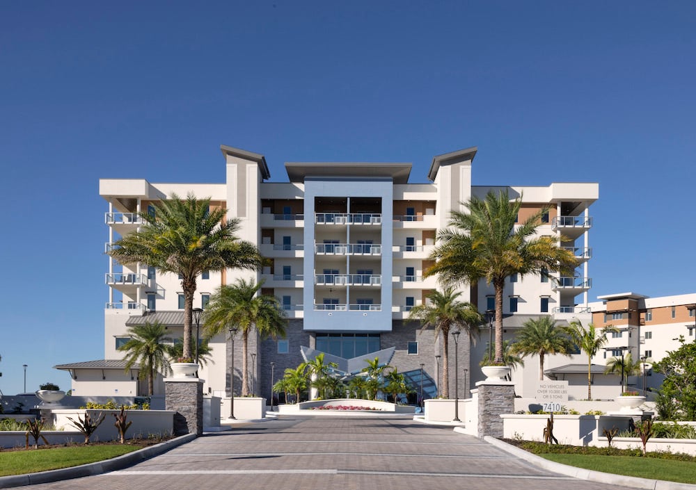 Moorings Park Grande Lake Luxury Senior Living in Naples, Florida